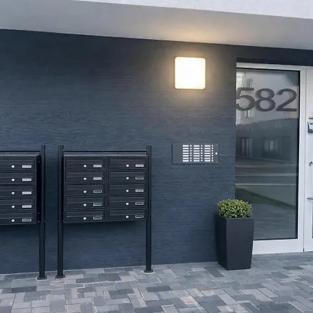 Mein Träumchen Apartements- 4 Rot Stillvoll Und Zentral übernachten Apartamento Bielefeld