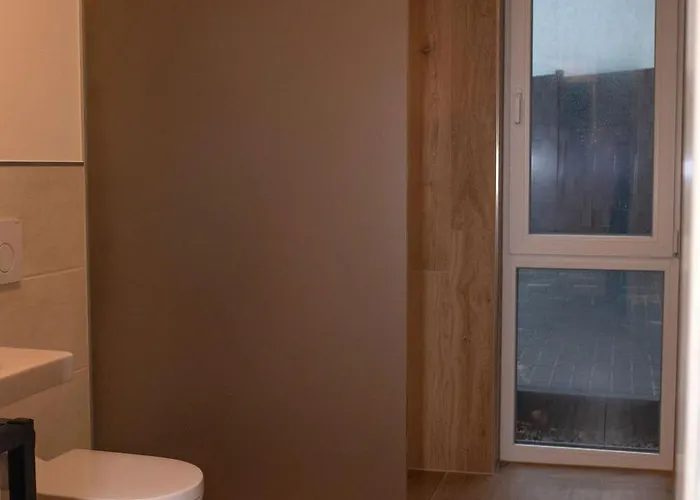 Mein Traeumchen Apartements- 4 Rot Stillvoll Und Zentral Uebernachten Bielefeld