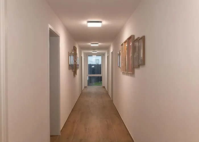 Appartamento Mein Traeumchen Apartements- 4 Rot Stillvoll Und Zentral Uebernachten