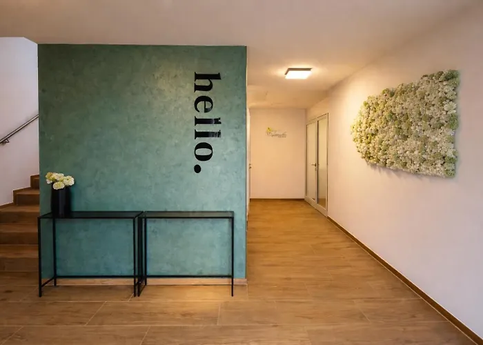 Mein Traeumchen Apartements- 4 Rot Stillvoll Und Zentral Uebernachten *